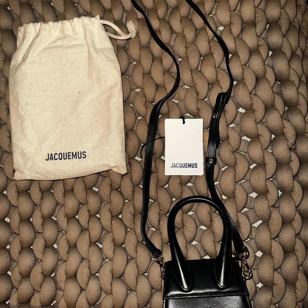 Jacquemus Elegant Black Leather Bag